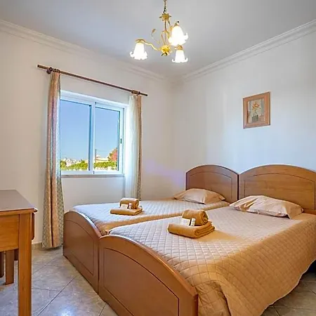 Torre Da Aldeia By Umbral מלון אלבופיירה
